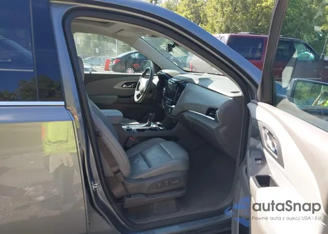 2018 Chevrolet Traverse 3Lt z USA, uszkodzony, nr VIN 1GNEVHKW9JJ210297